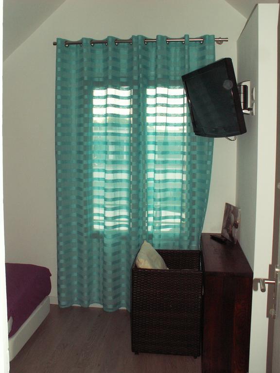 Du Cote De Chez Jos Hotell Bezons Rom bilde